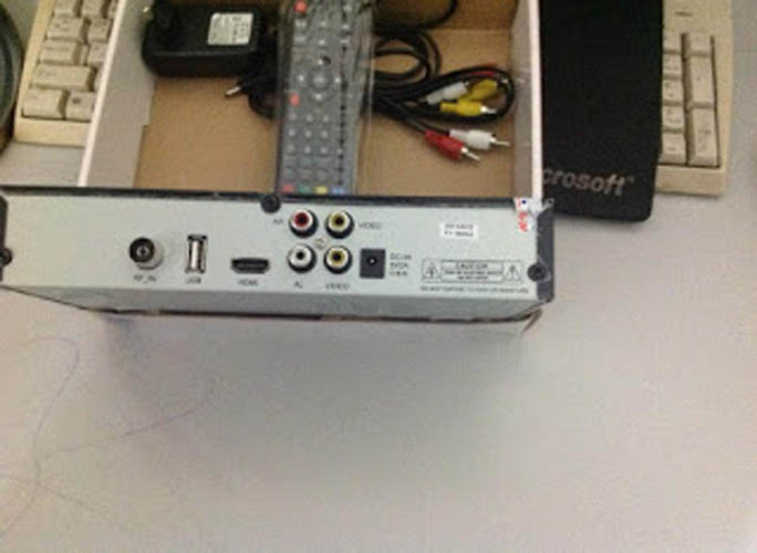 Đầu kỹ thuật số DVB-T2 Pantesat HD-2008