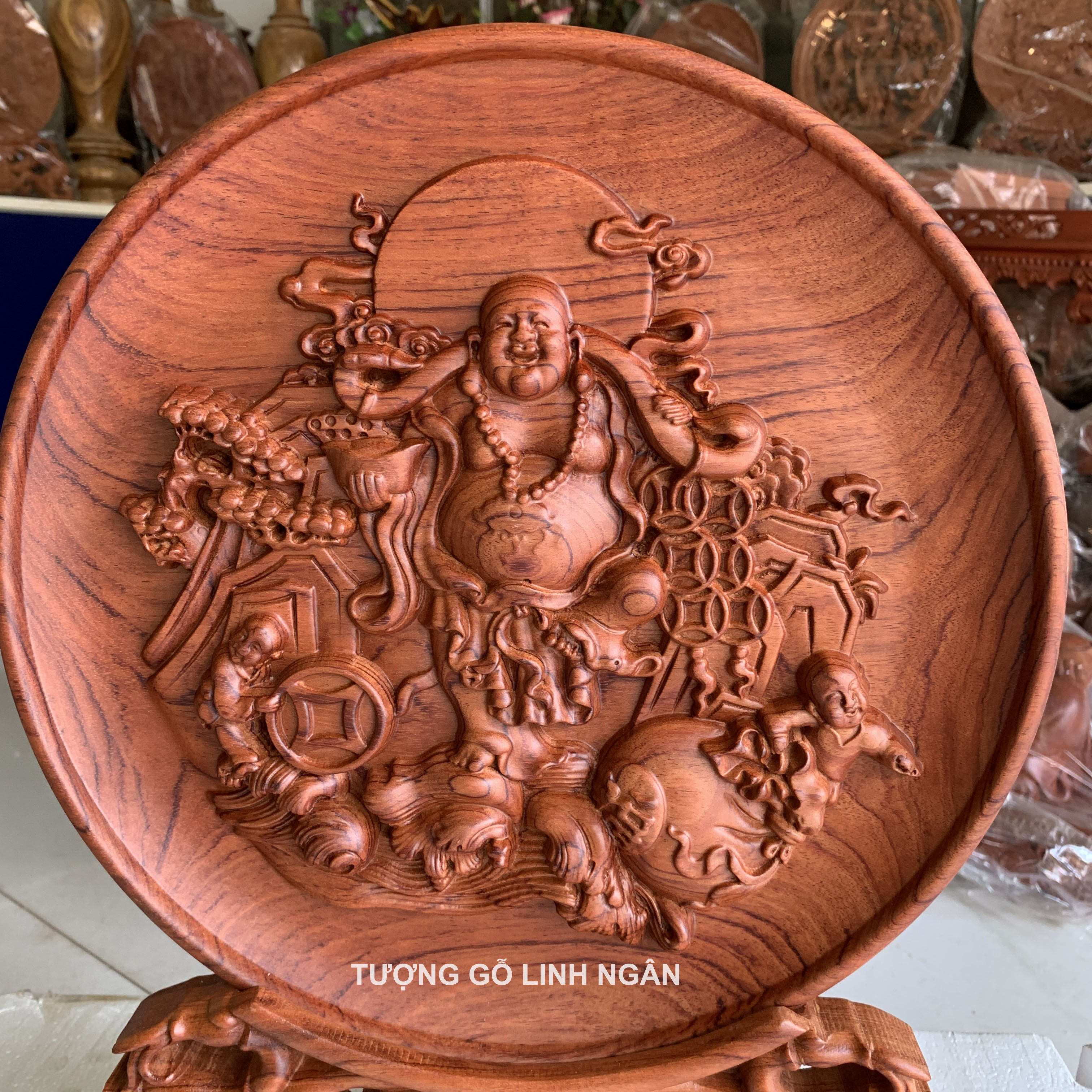 Tranh đĩa gỗ (mẫu Di lặc ) đường kính 30 cm