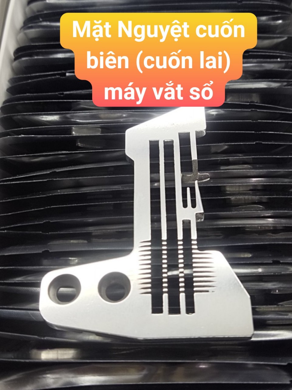 mặt nguyệt vắt sổ 3 chỉ cuốn biên