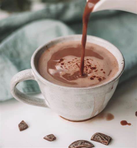 Bột cacao NESTLE hot choco 12(10x24gr) hộp giấy