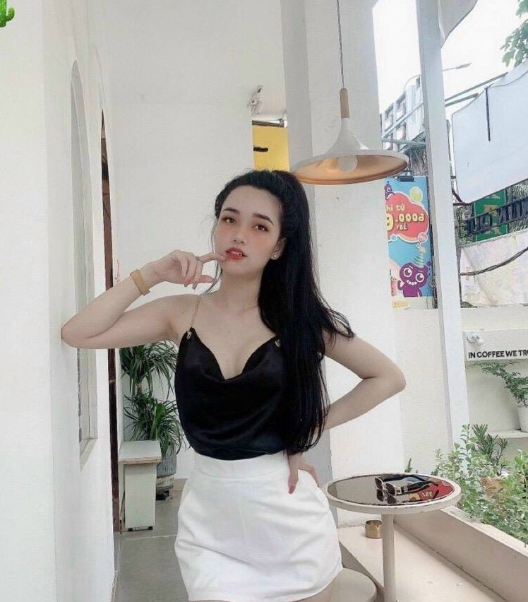 Áo 2 dây phi lụa cổ đổ dây xích khoen tròn cực xinh xinh