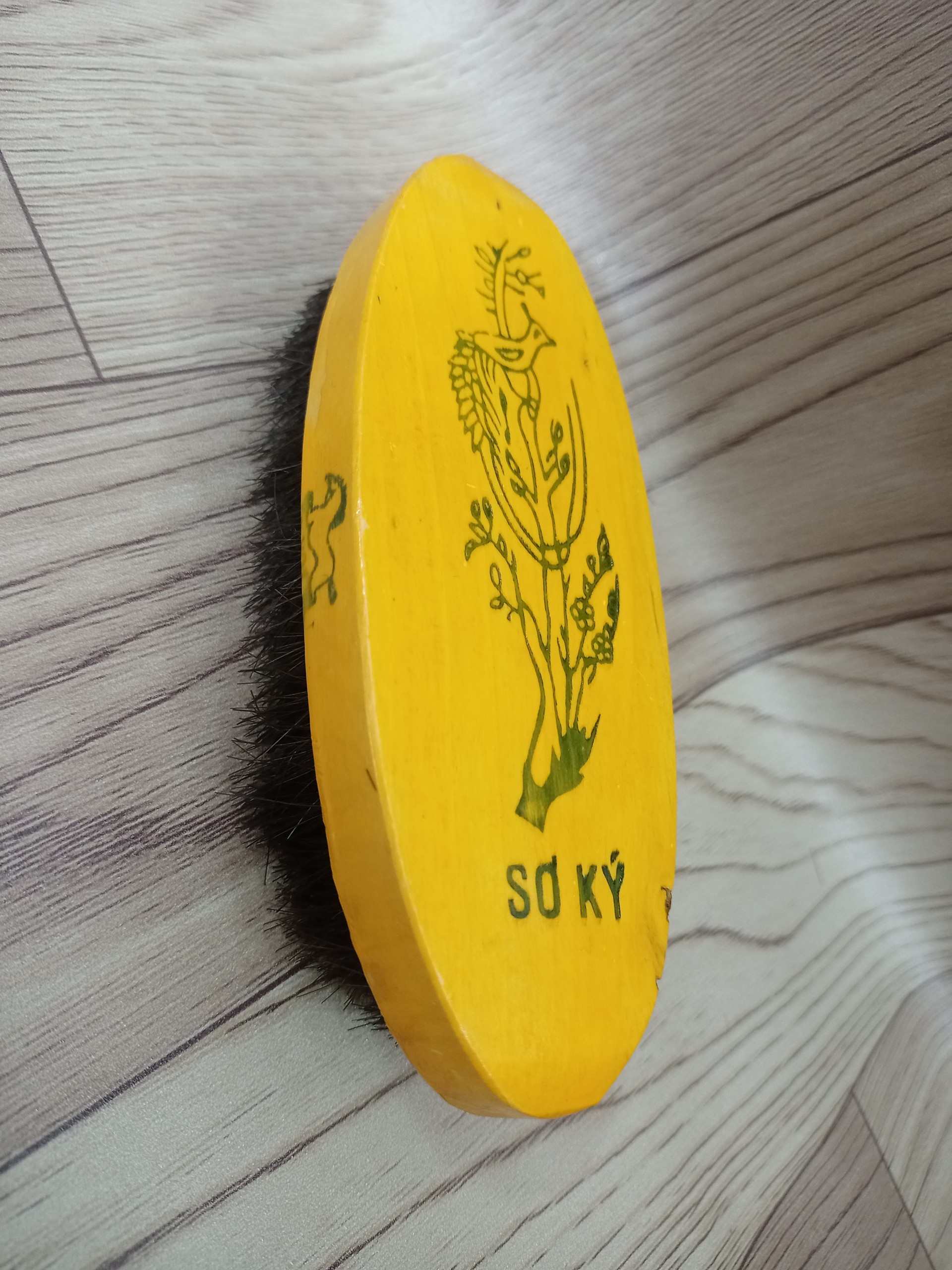 Bàn phủi tóc