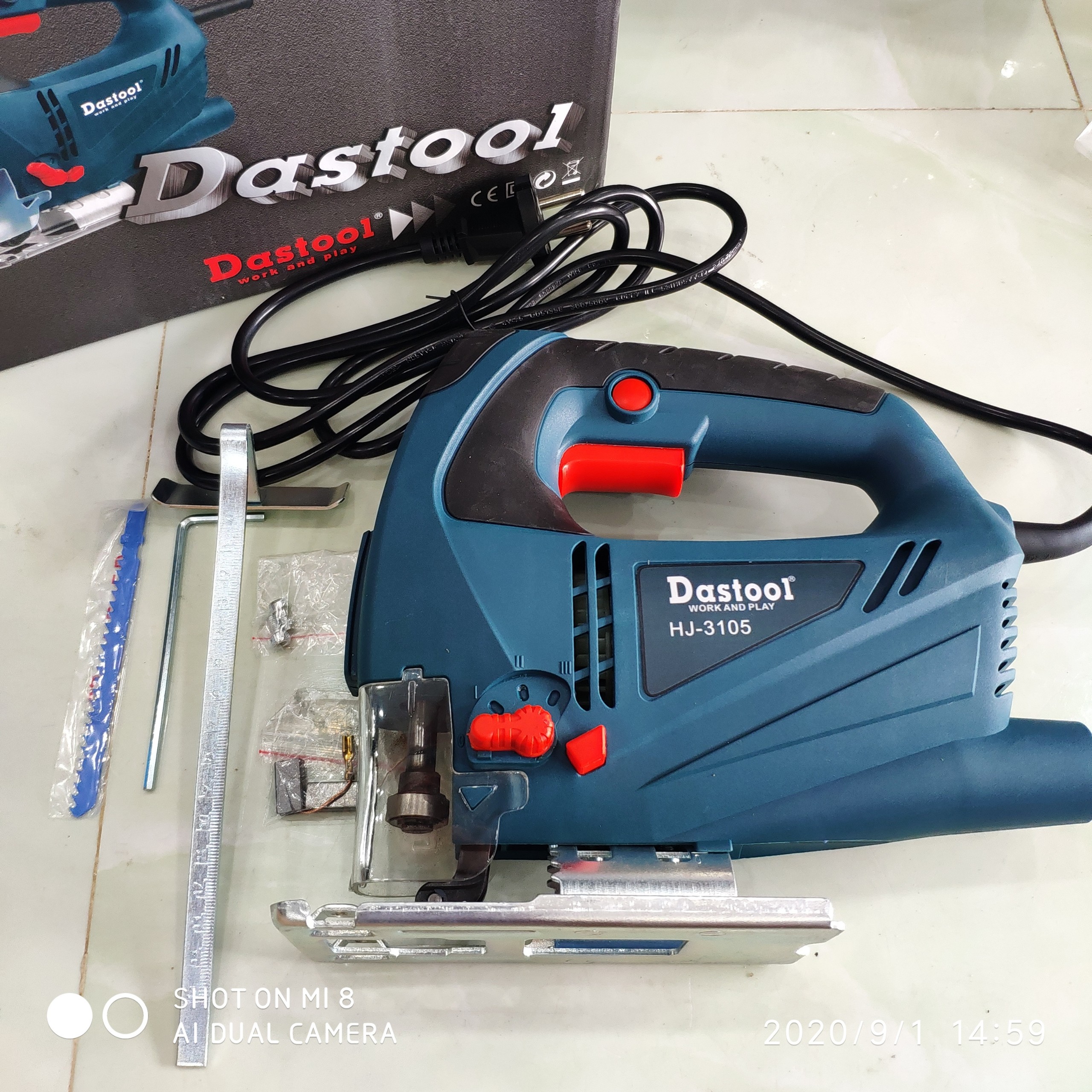 Máy cưa lọng 650W