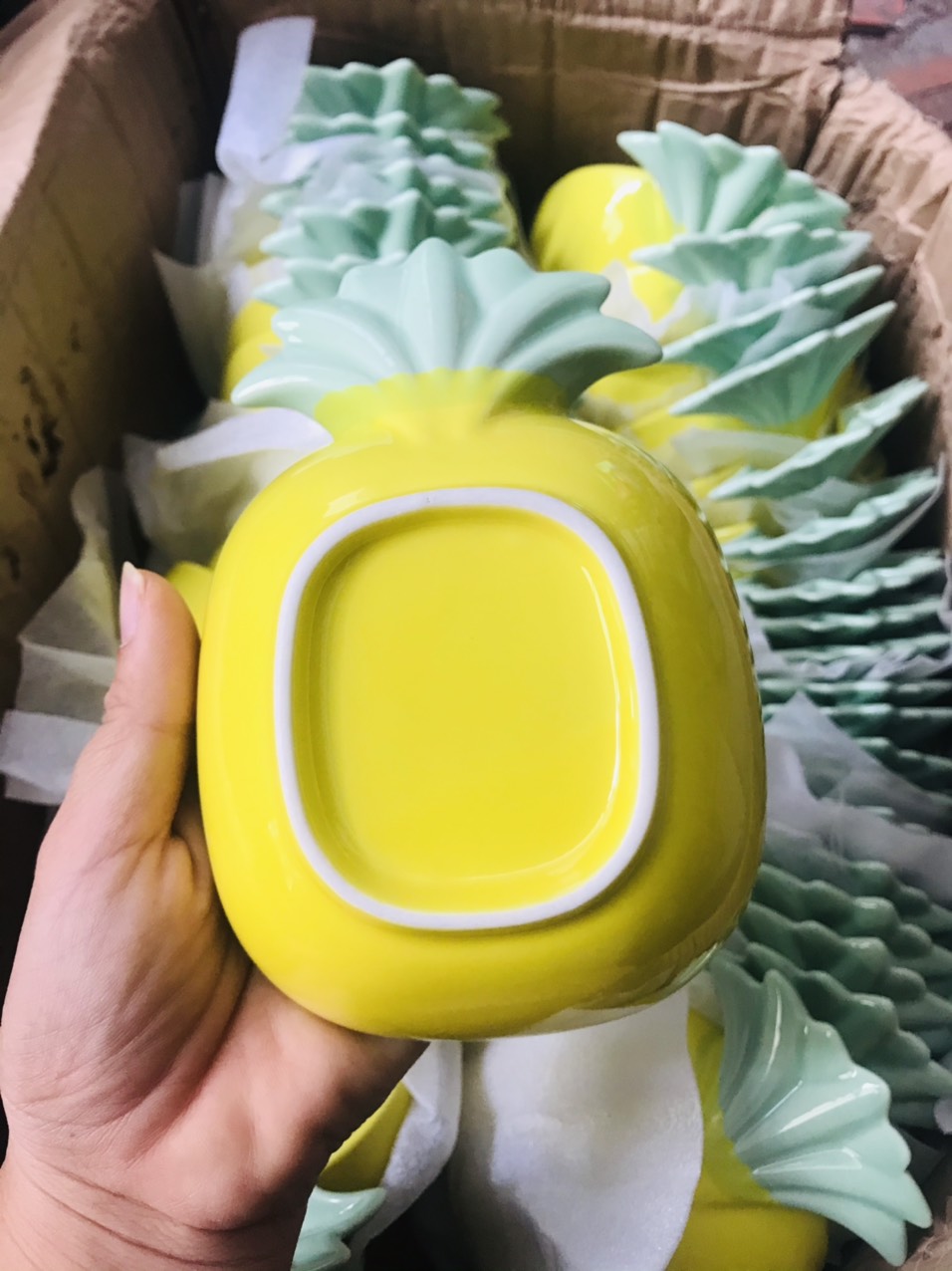 Bát Đĩa Gốm Sứ Tráng Men Hình Trái Dứa Vàng