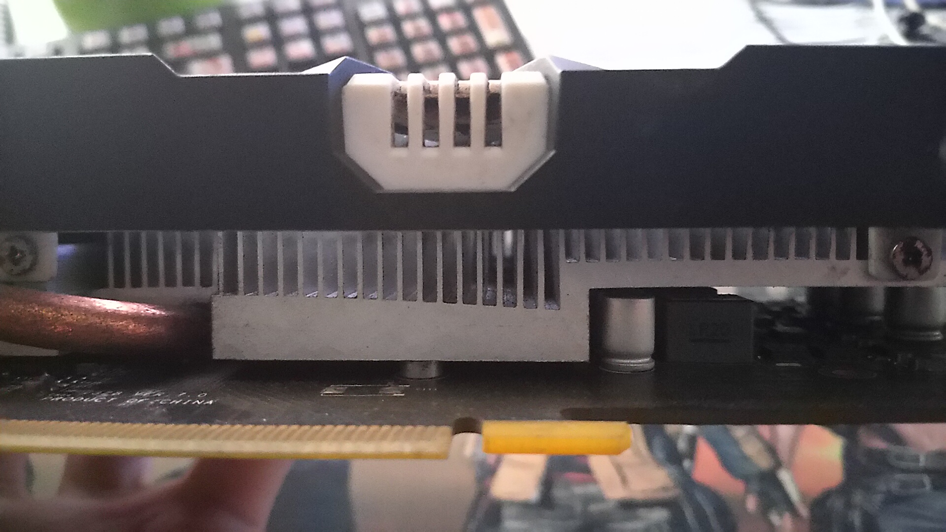 VGA MSI P106 100
