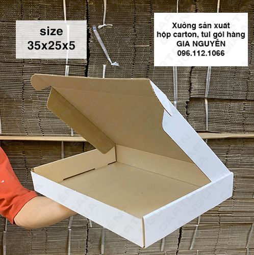 20 hộp carton nắp gài 2 hông kích thước 35x25x5 MÀU TRẮNG dùng đựng quần áo