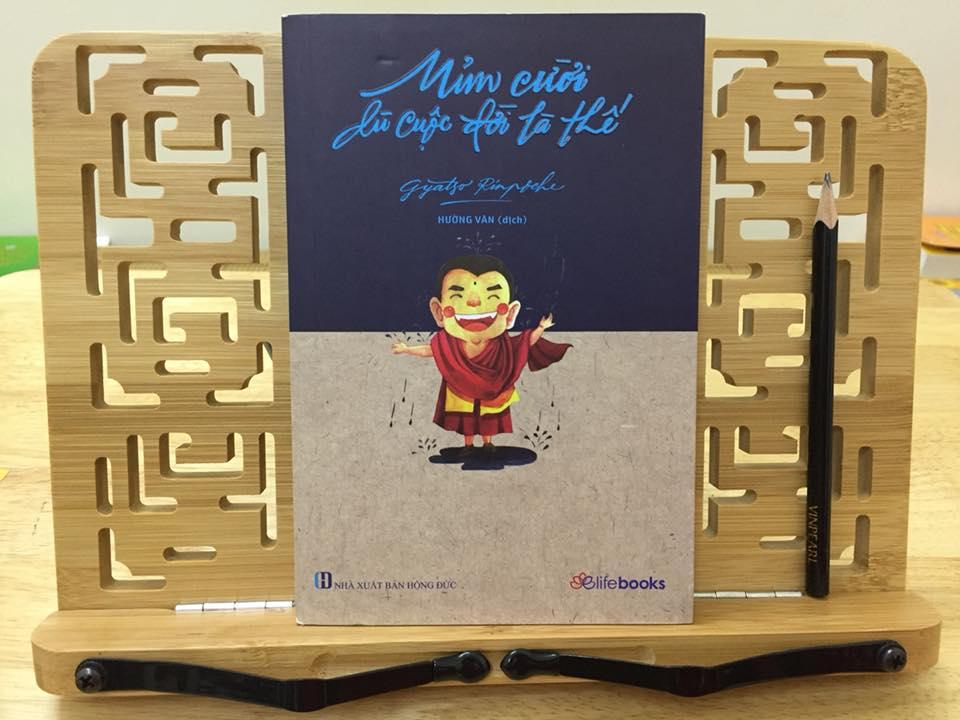 KỆ ĐỌC SÁCH THÔNG MINH