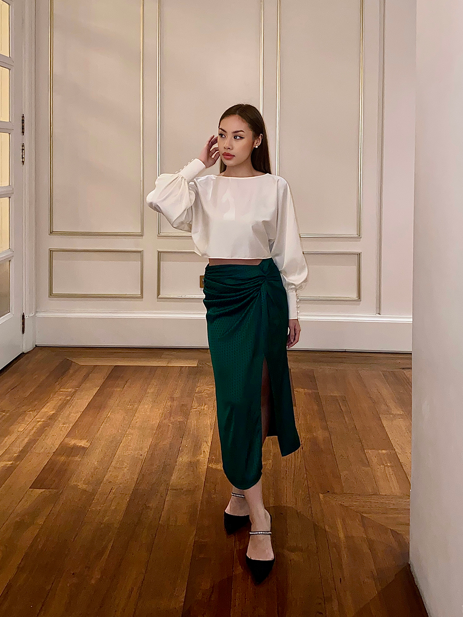 RANDOMLIST - Áo kiểu nữ lụa dáng crop-top sang trọng