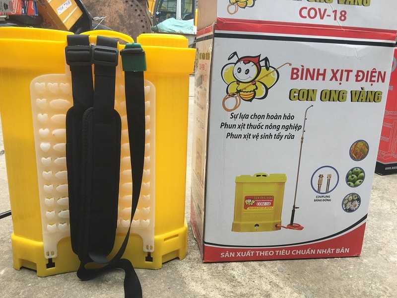 [HCM] Bình Xịt Điện Con Ong Vàng COV 16D