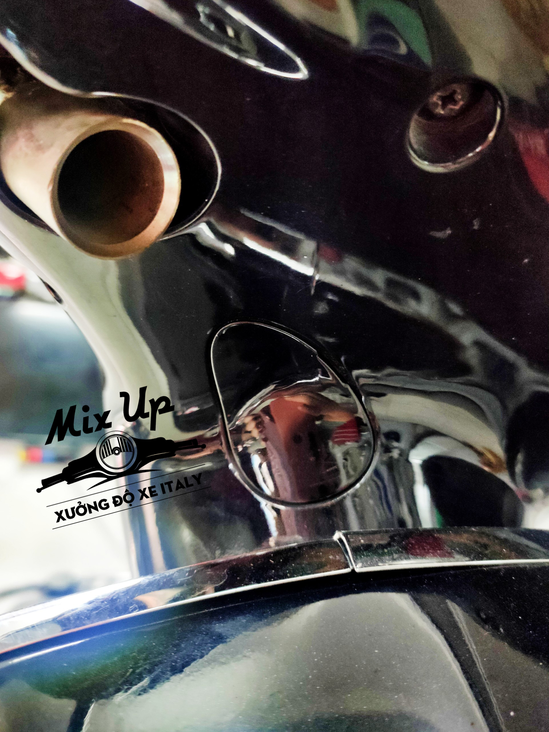 NÚT BỊT CỔ XE VESPA SPRINT