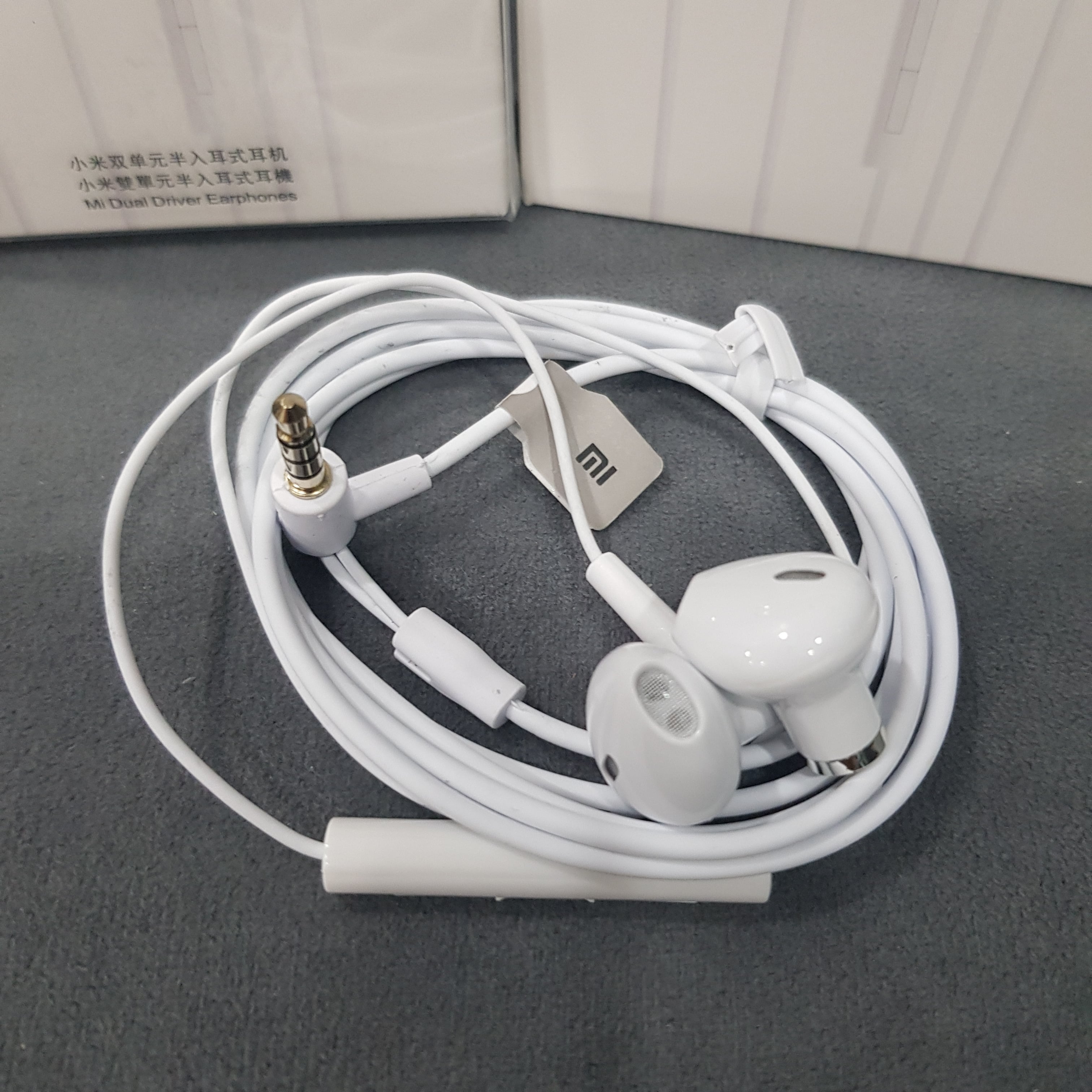 Tai nghe có dây xiaomi Tai Nghe Nhét Tai Có Dây Với Mic Chất Lượng Cao Hi-Res Audio Cho Ios Iphone Android Xiaomi Huawei