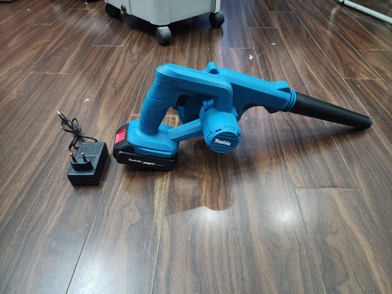 Thân máy thổi bụi pin Makita