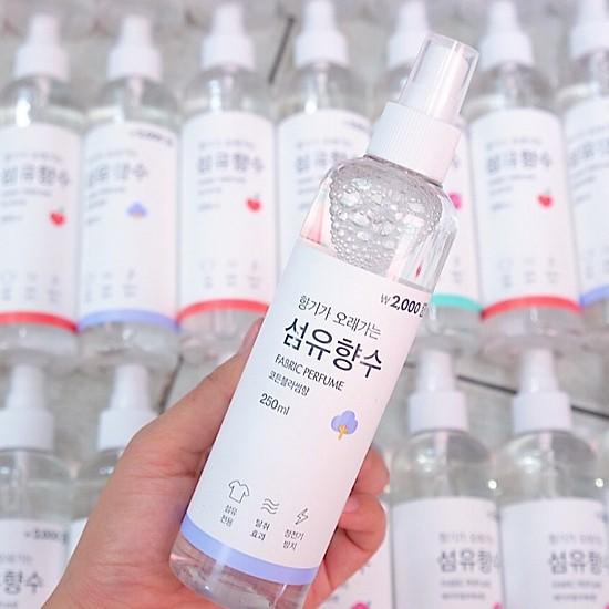 Xịt Thơm Fabric Perfume Quần Áo Hàn Quốc 250ml