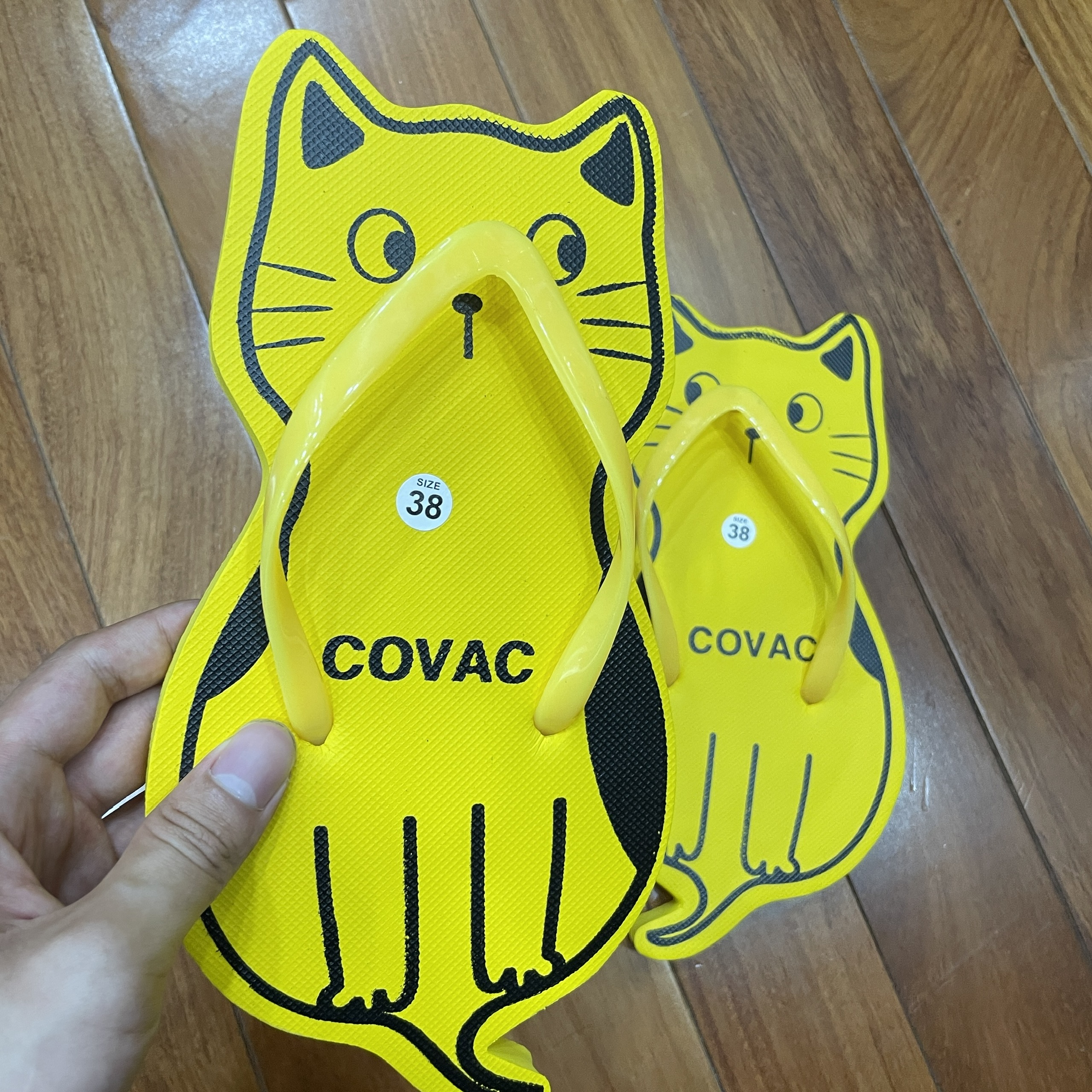 Dép nữ con mèo, dép xốp covac dễ thương thời trang.dép kẹp nữ con mèo