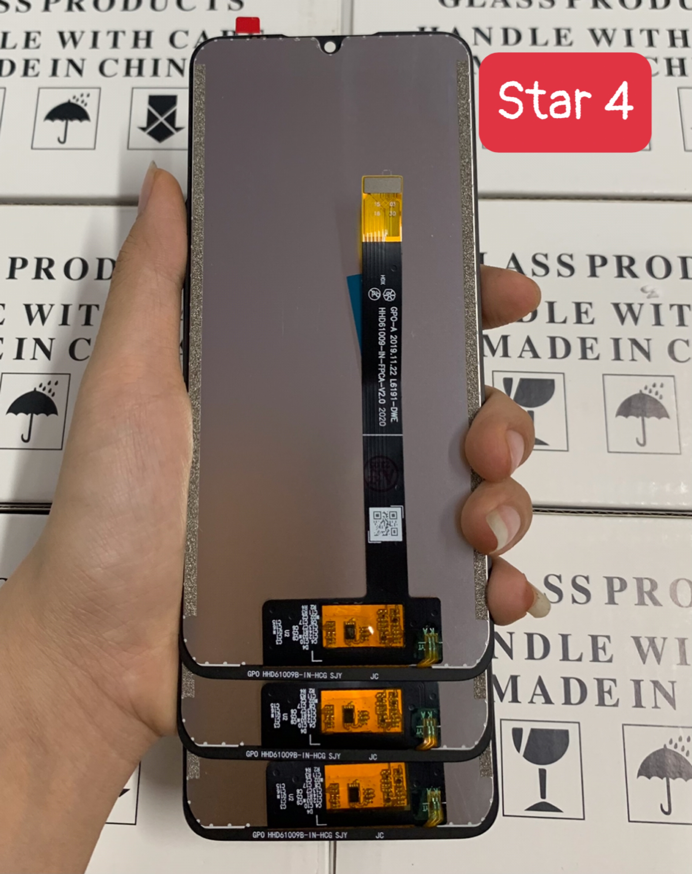 New vsmart Star 4 screen display in black set