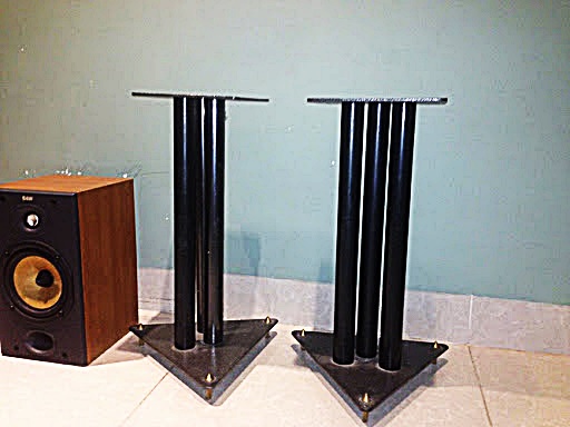Chân để loa bằng sắt Màu Đen 5 Tấc