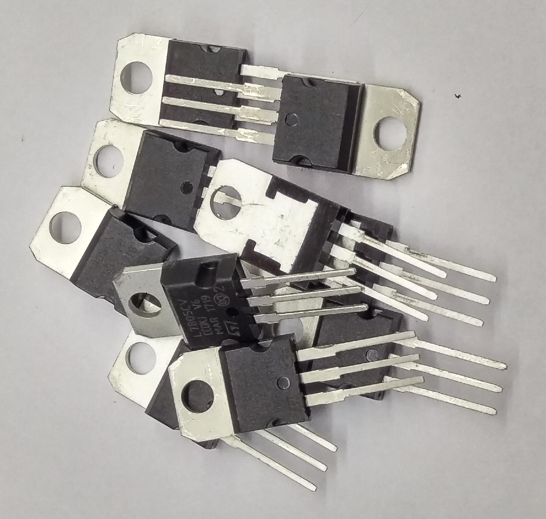 Combo 10 con IC 7805 ổn áp 5V