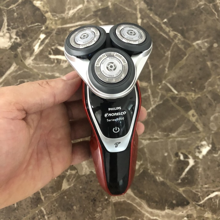 Máy cạo râu khô và ướt cao cấp thương hiệu Hà Lan Philips S5390/12, đầu cạo đa hướng chống nước, tích hợp sạc nhanh- Bảo hành 12 tháng (Xuất xứ Hà Lan)