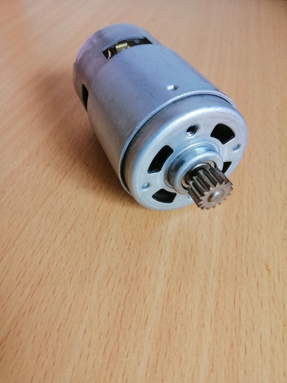 Motor 775 Nhông ngắn 16 răng 21V dùng cho máy Khoan pin