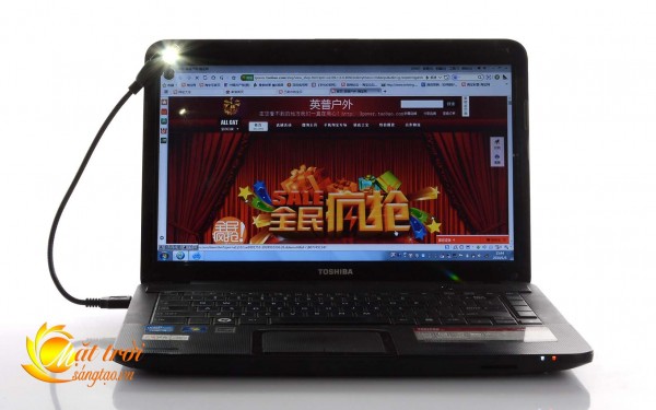 Đèn 4 LED siêu mỏng cảm ứng cắm cổng USB