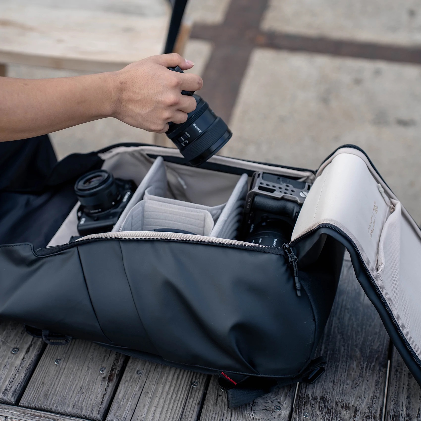 Balo máy ảnh PGYTECH OneGo Air 20L (Obsidian Black)