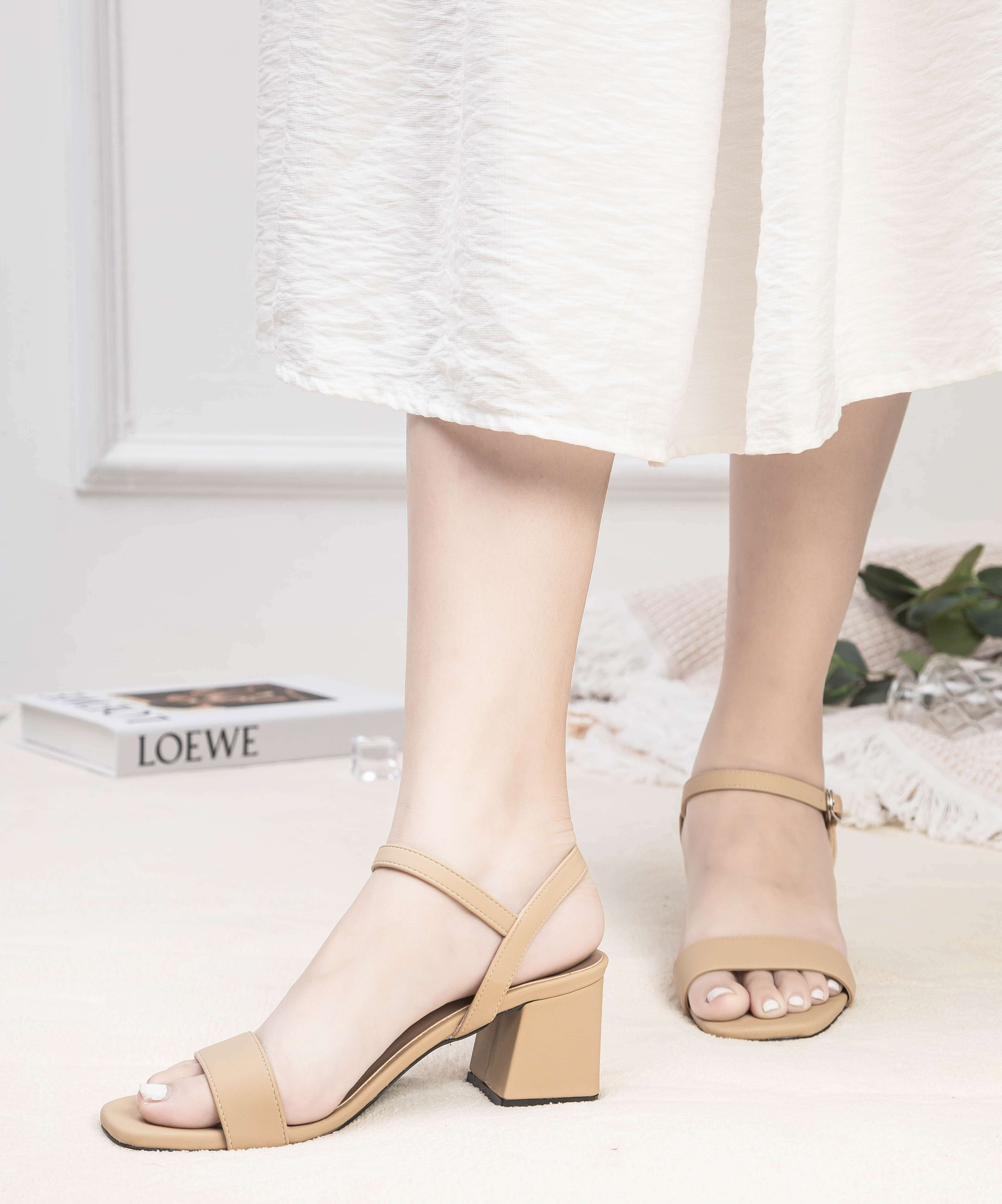 Giày Sandal Cao Gót 5cm Quai Ngang Pixie H158
