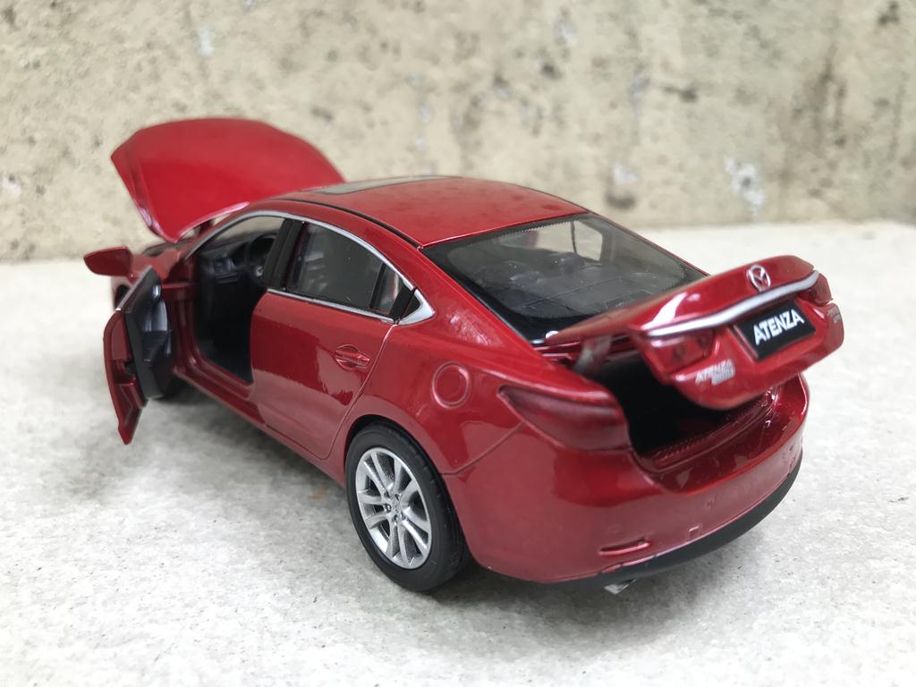 [HCM]Mô hình xe ô tô MAZDA 6 - 1:32