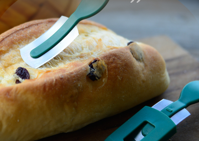 Dao cắt bột bánh mì tiện dụng