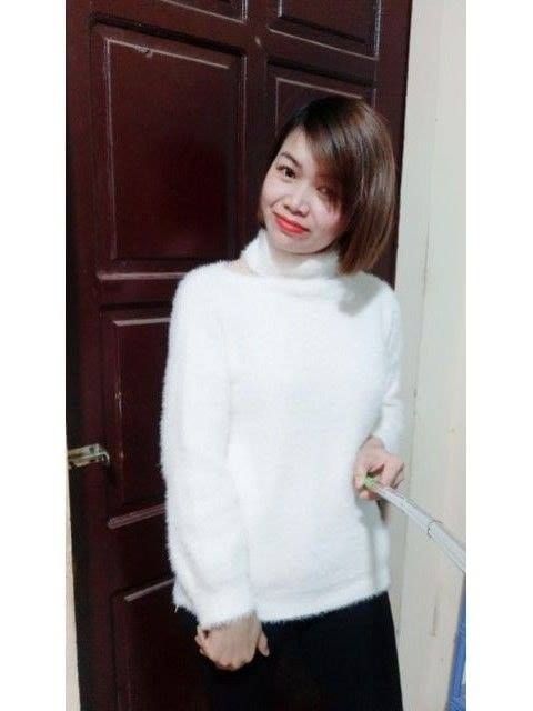Áo len lông hở vai cổ lọ
