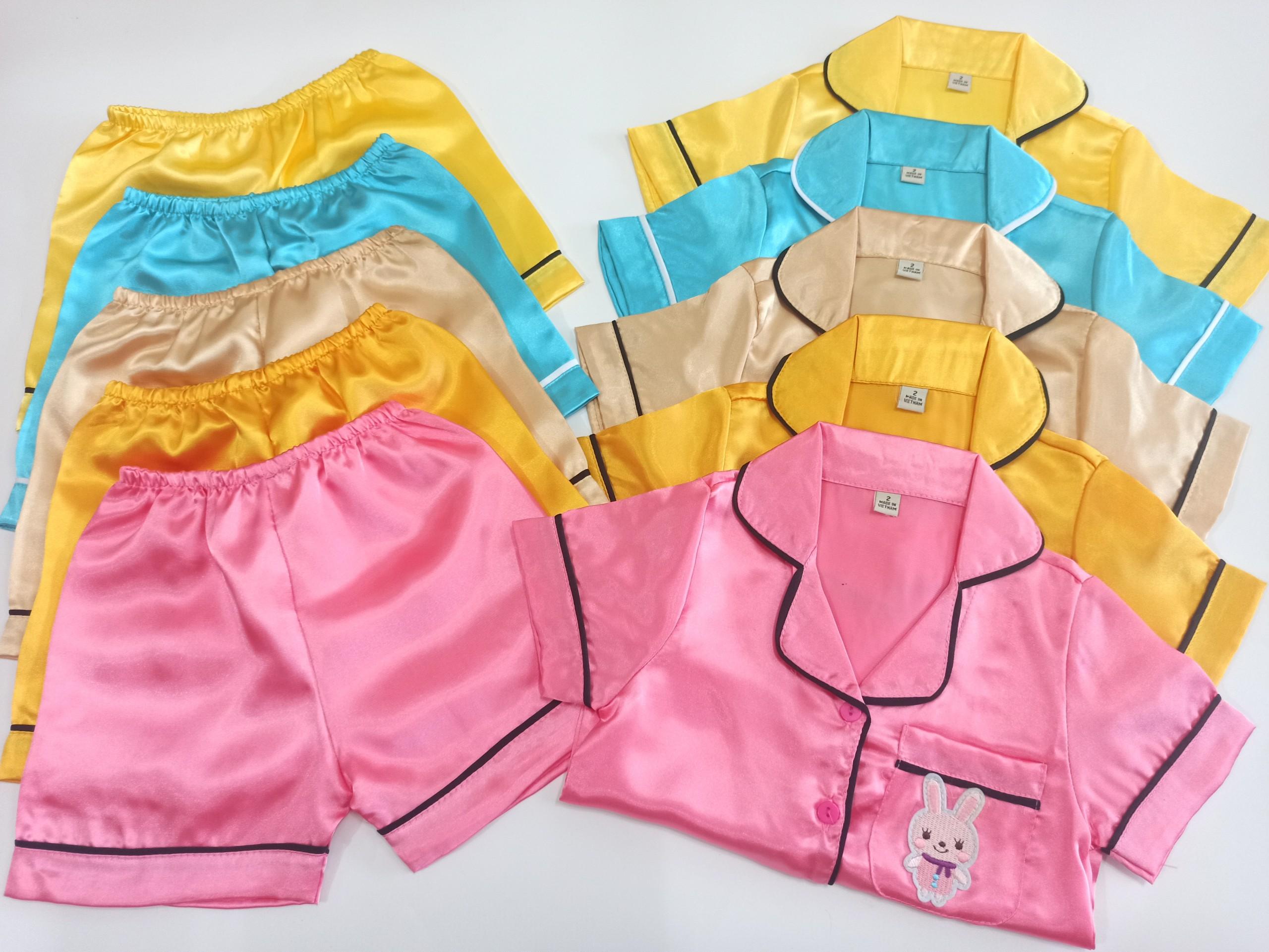 Bộ Quần Áo Pijama Chất Phi Lụa Bóng Cho Bé Trai Bé Gái