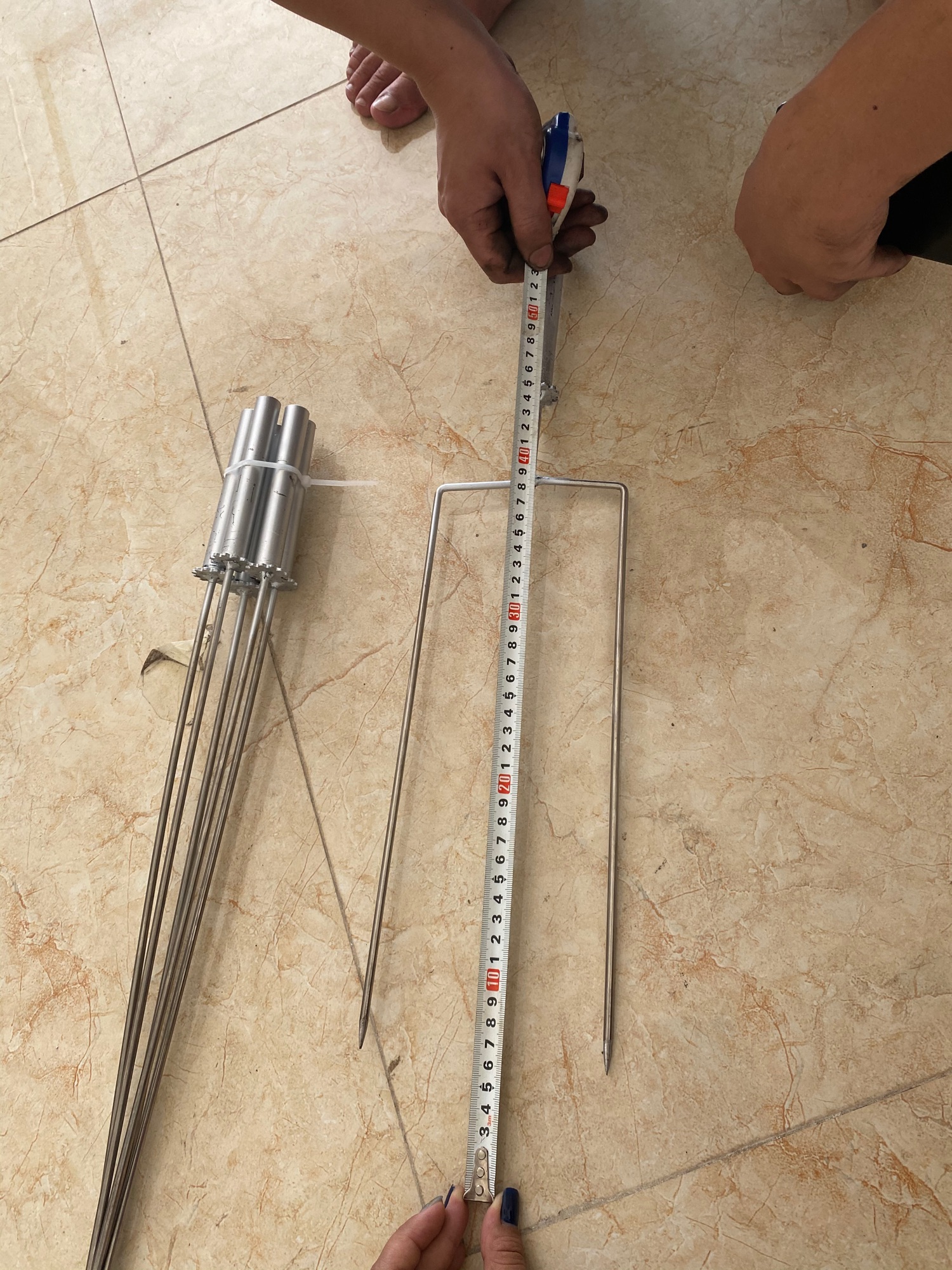 Xiên ba chạc máy nướng mini