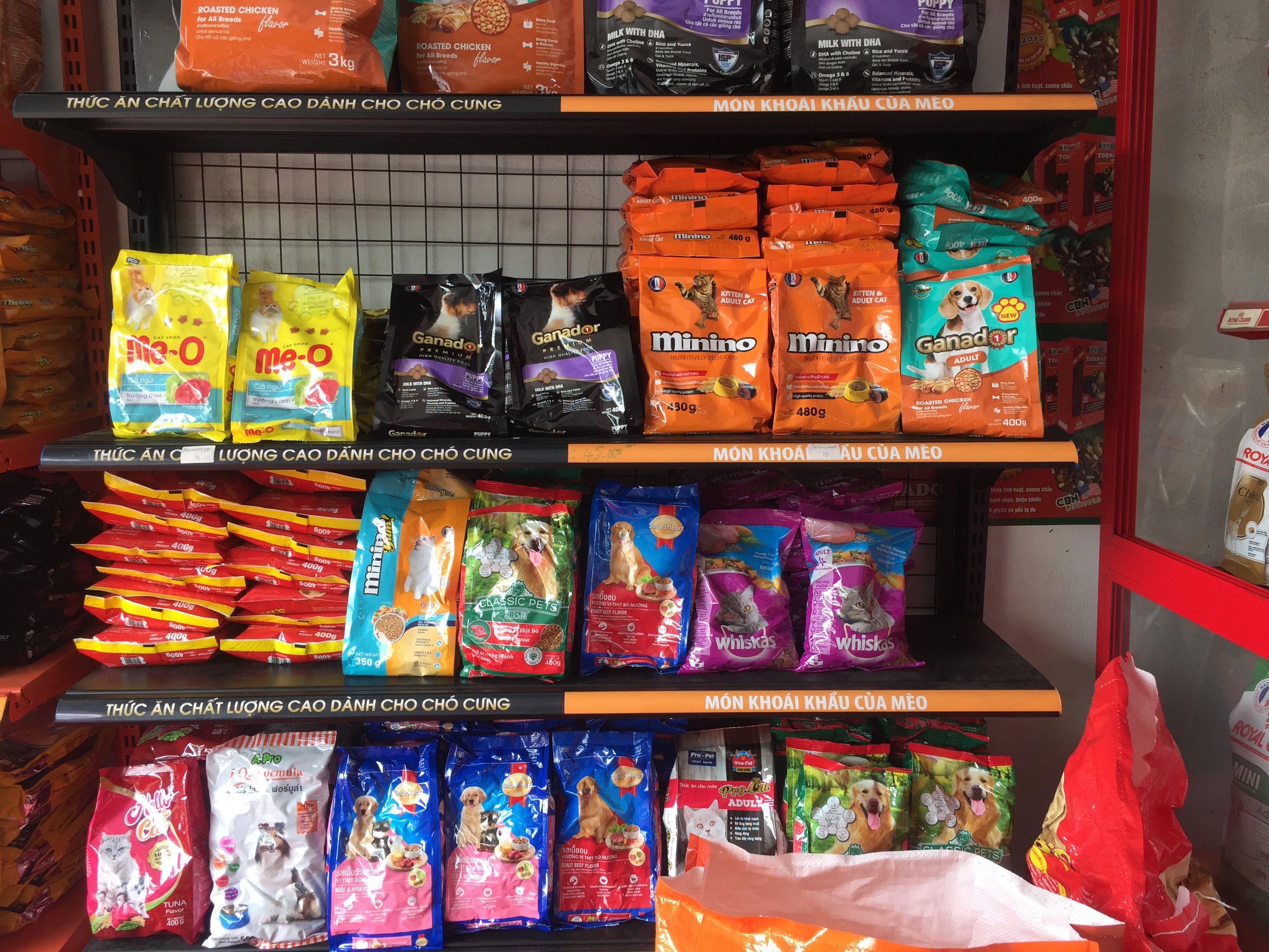 2 gói thức ăn  GANADOR cho chó lớn 400 gram