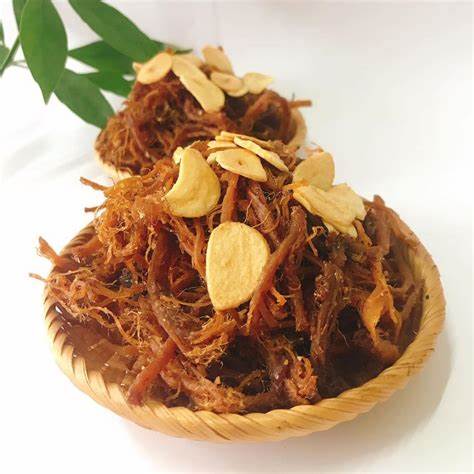 Khô 3 Vị Mix Lon 300G (KHÔ GÀ + KHÔ HEO + MỰC SỢI HẤP DỪA)