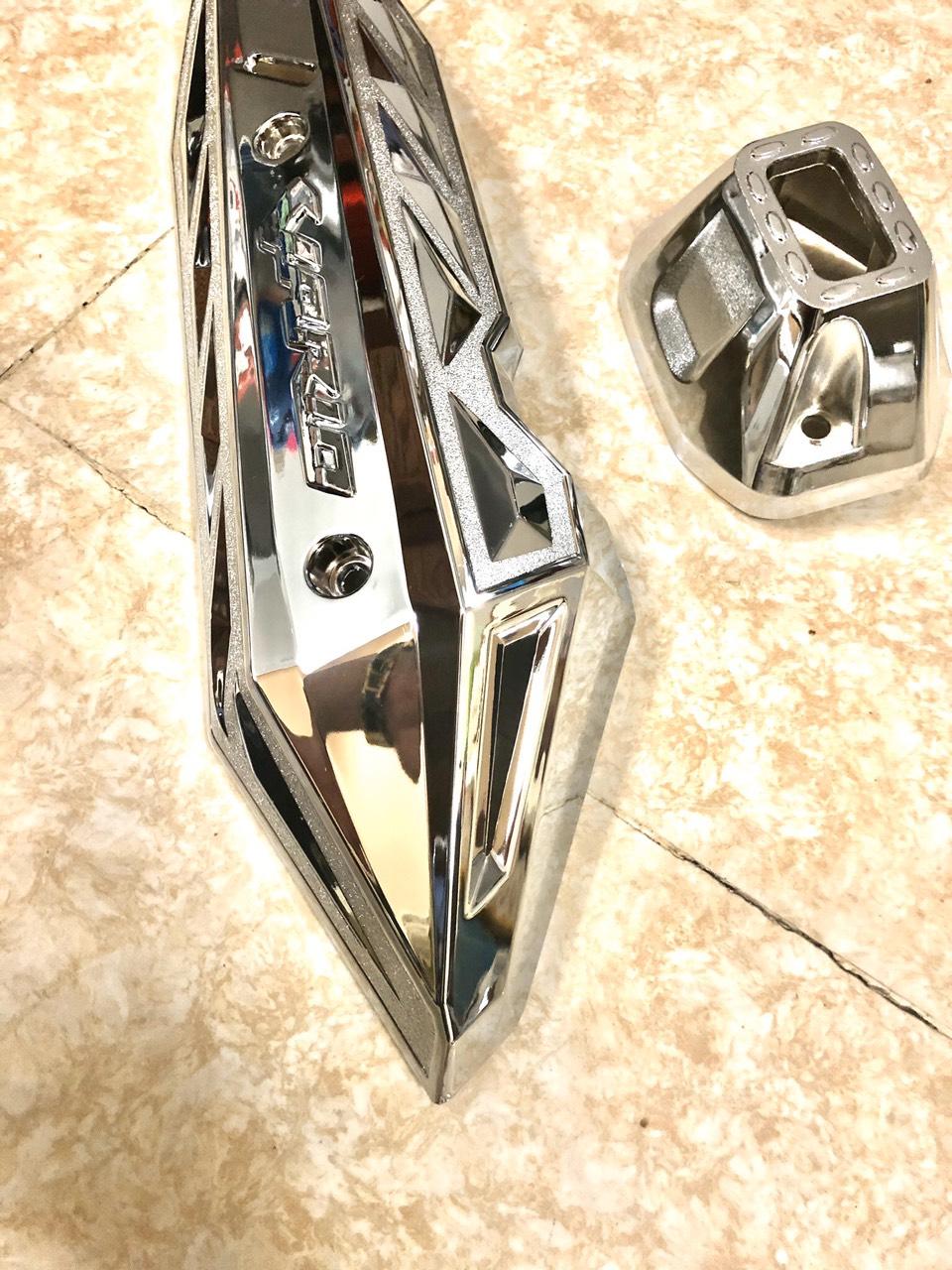 Ốp pô + Chụp Pô Carbon  Cho VARIO 2018 Cao Cấp