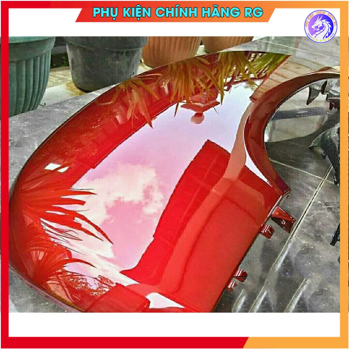 Sơn Xịt Samurai Đỏ Candy Mã Y138 sơn trên nền màu bạc