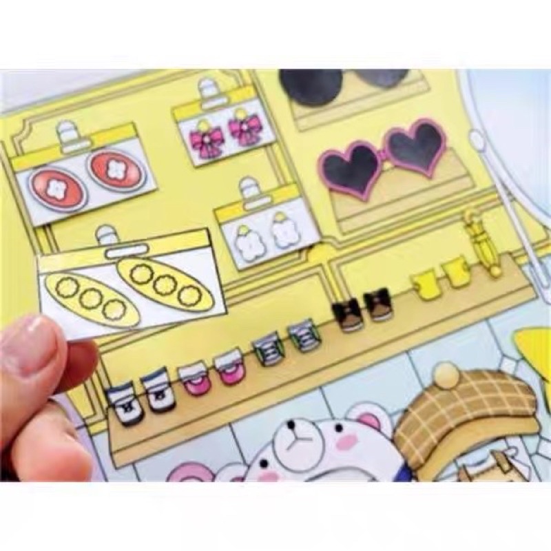 Cửa hàng quần áo của búp bê giấy