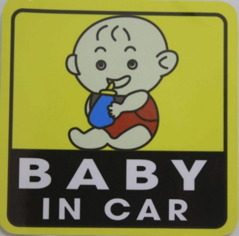 TEM DÁN BABY IN CAR