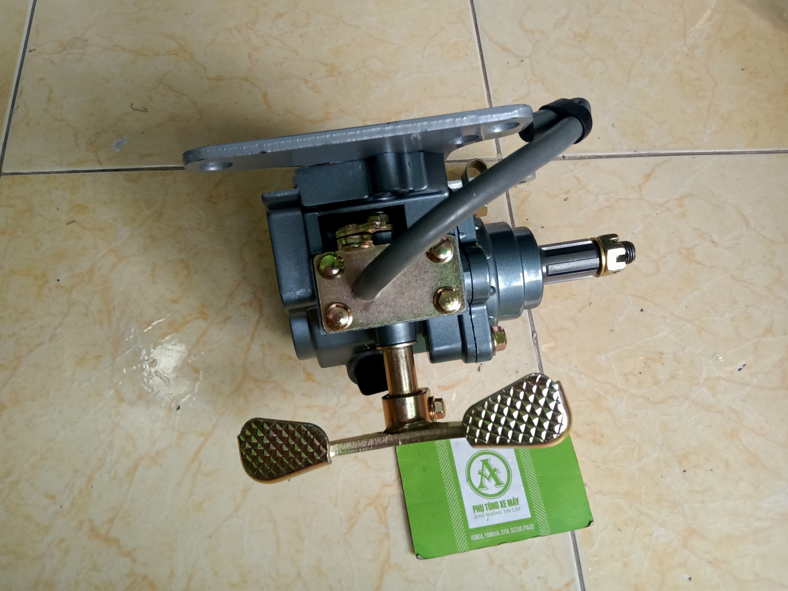 Hộp số đảo chiều xe máy 110cc ( cốt 17mm )