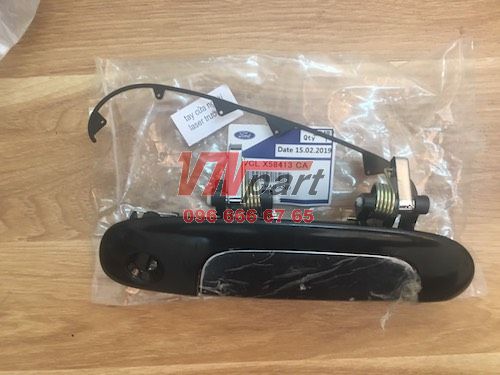 Tay Mở Cửa Ngoài Ford Laser BVCLX58413CA Xịn Ford