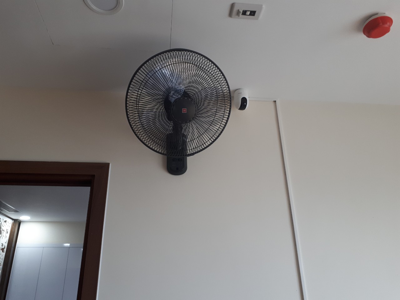 Quạt treo tường KDK M40M - Hàng chính hãng