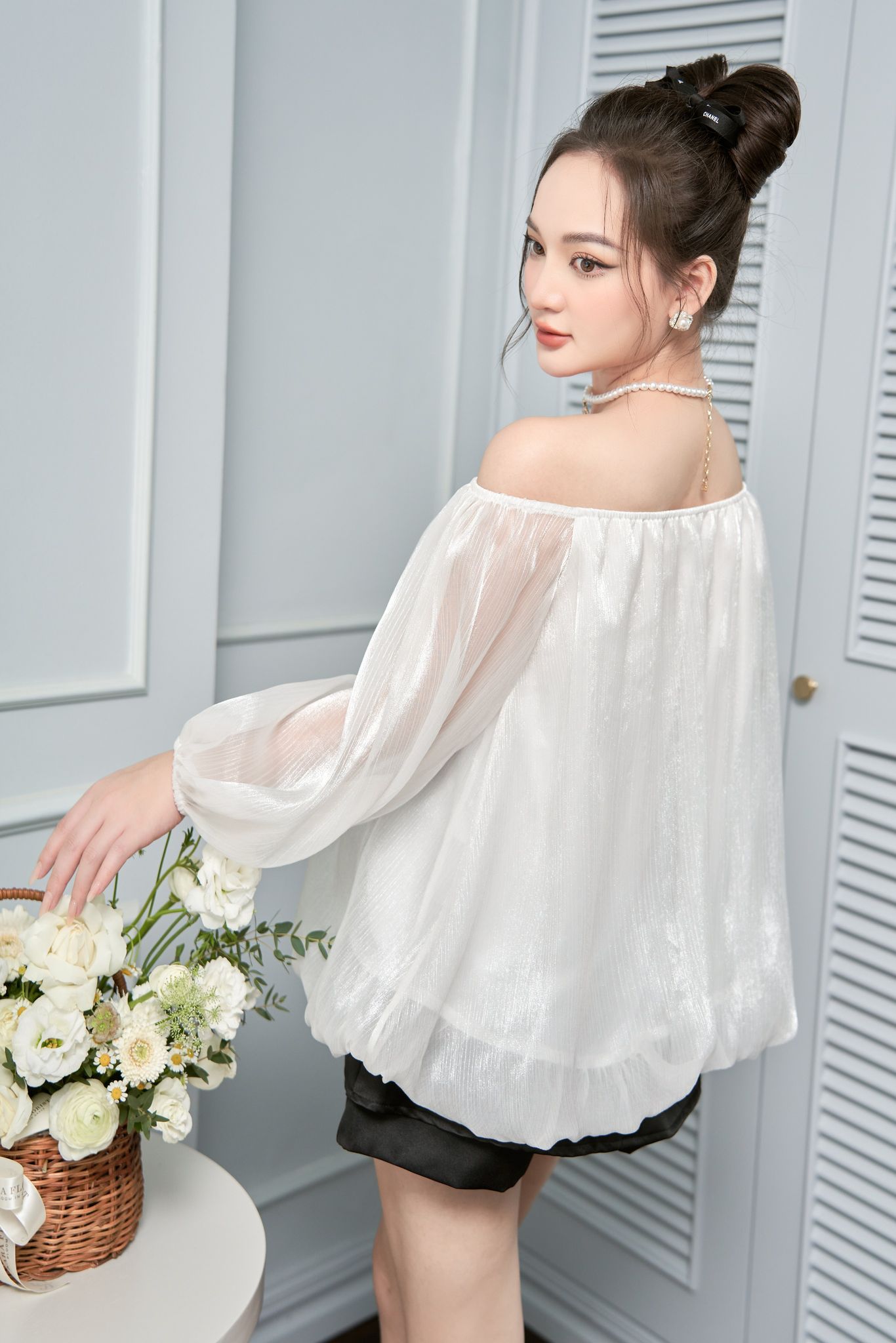 Áo Trễ Vai Form Rộng - EDINI - A1526