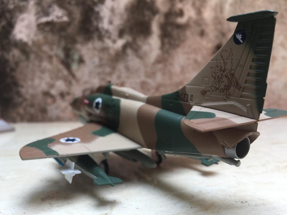 [HCM]Mô hình Máy bay SkyHawK - A 4M  1:72