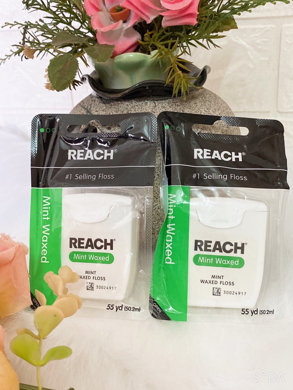 Chỉ nha khoa REACH MINT WAXED