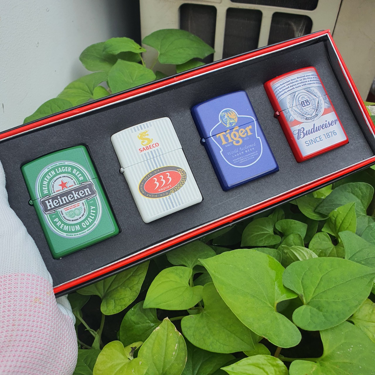 Combo 4 Bật Lửa Zippo Thương Hiệu Bia Mẫu Sơn Tĩnh Điện ( Có Hộp )
