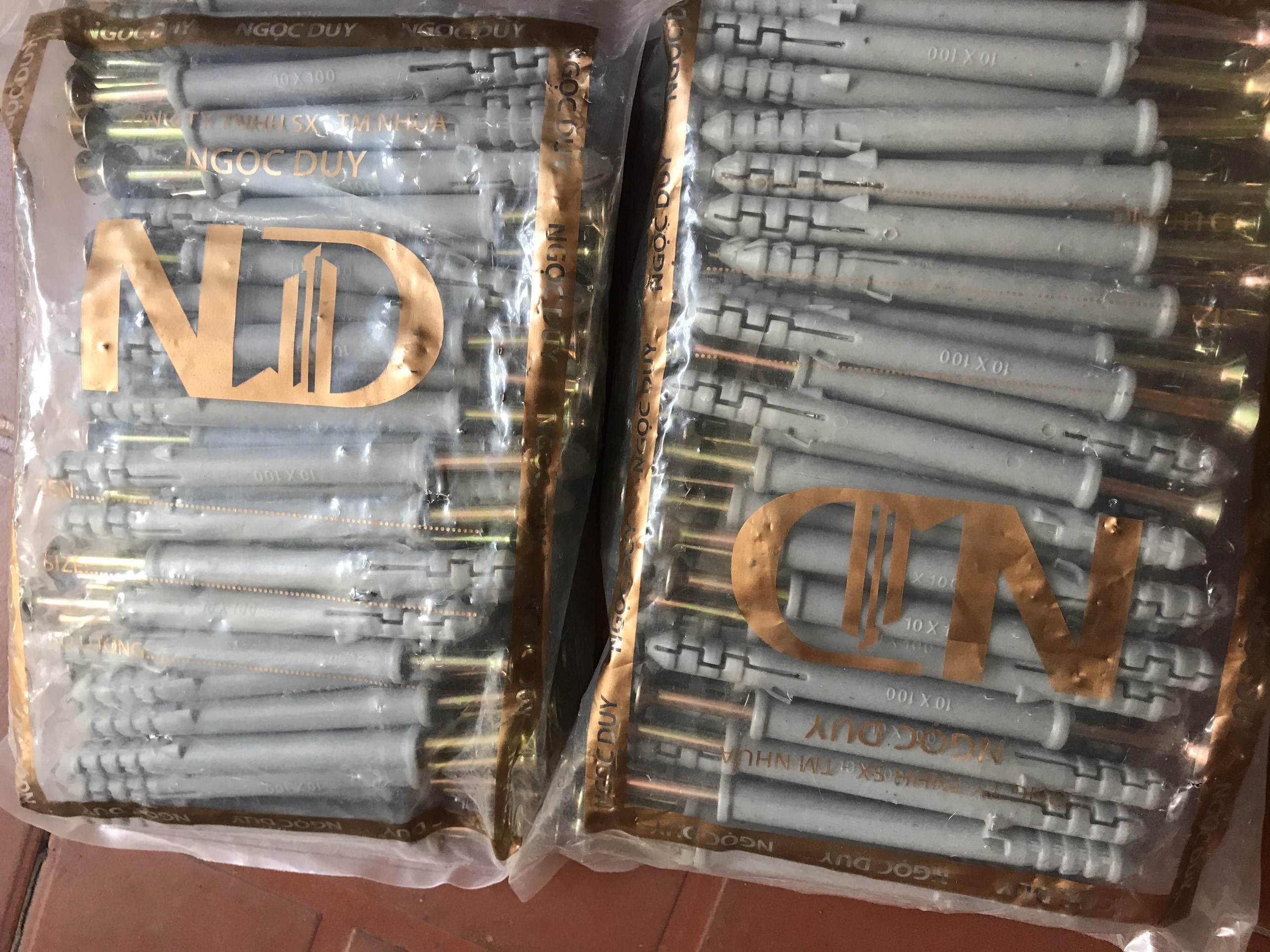 Tắc Kê khung bao 10x100 ( bịch 100 con)