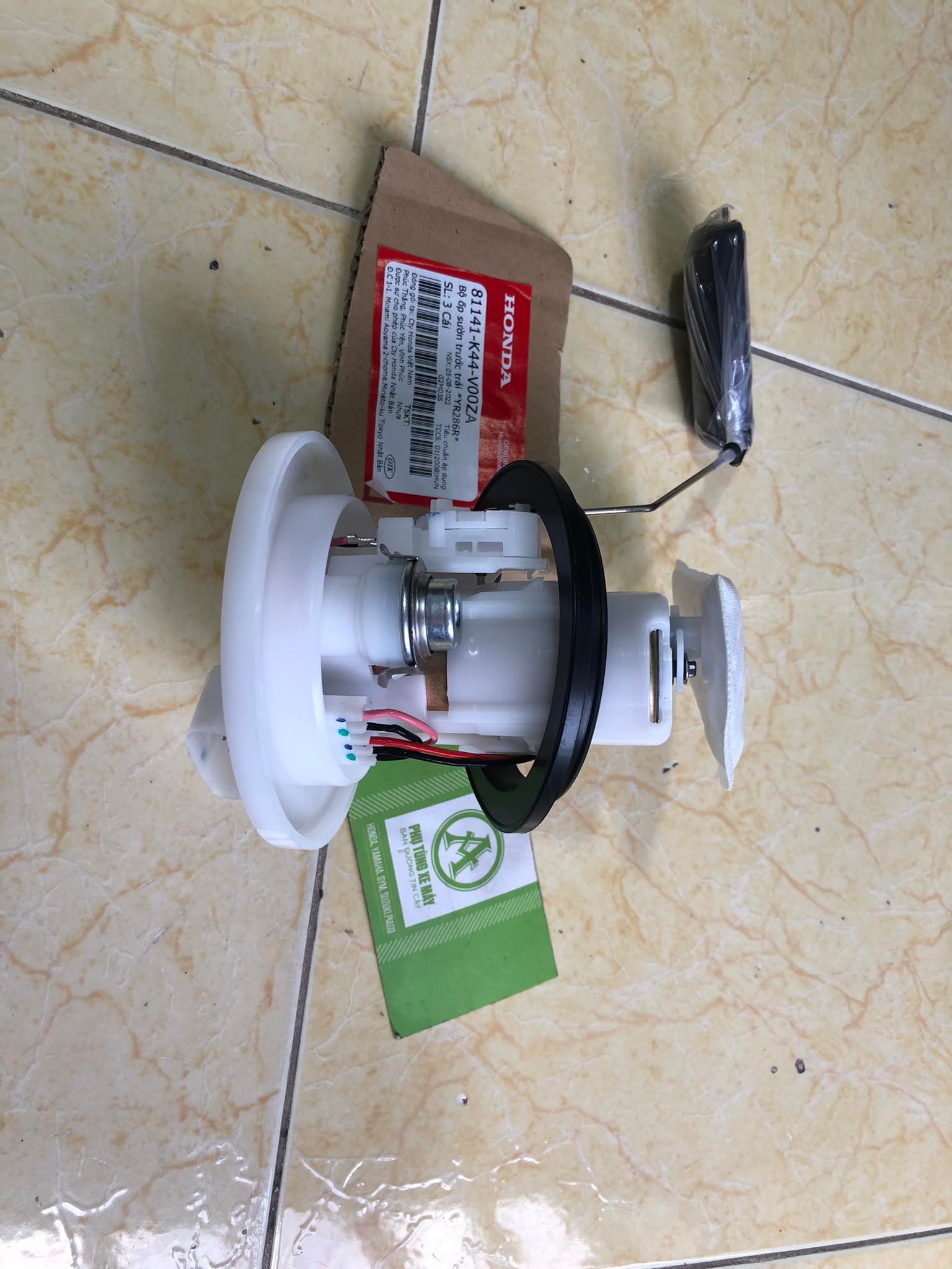 BƠM XĂNG LEAD 110 / SCR 4 chân
