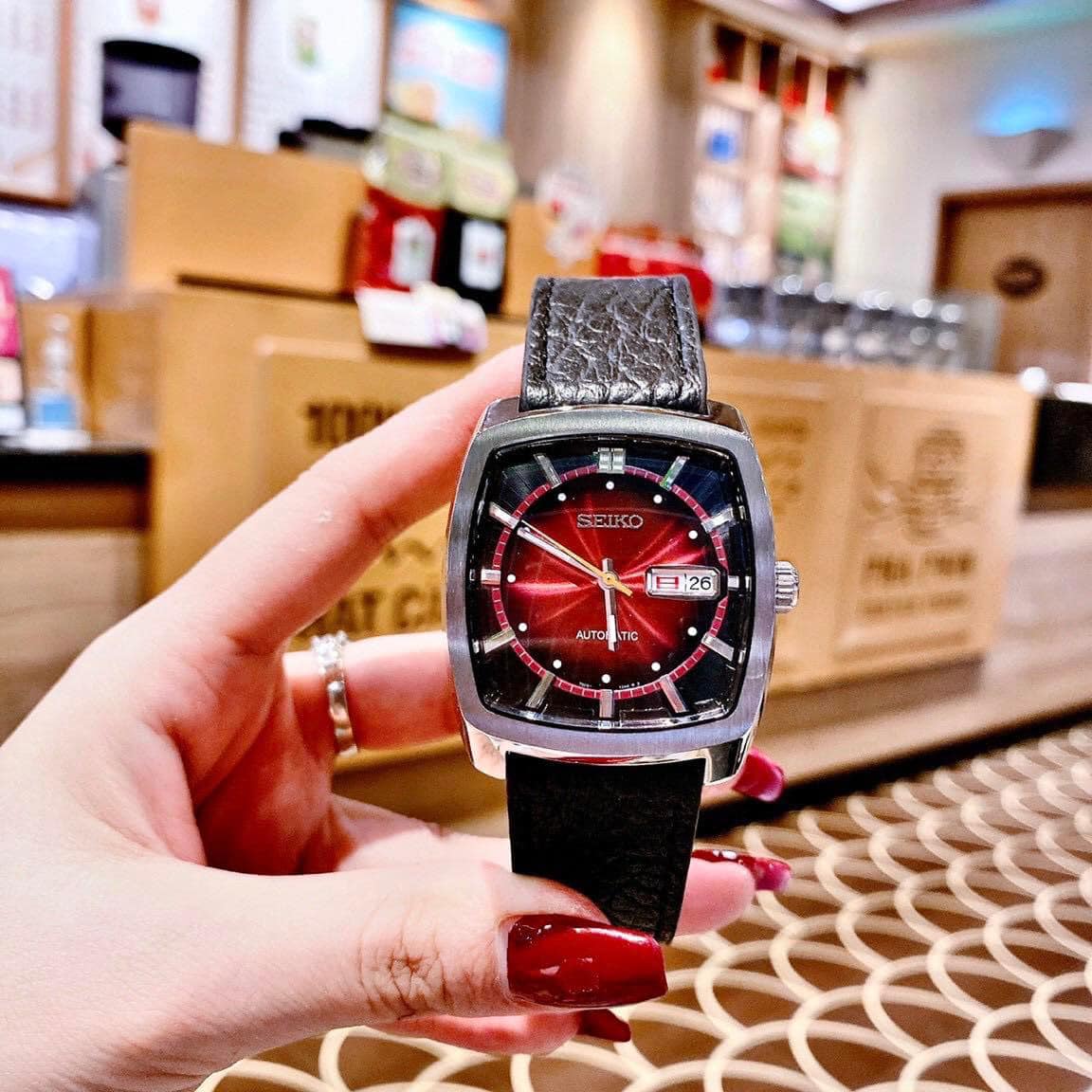 Đồng hồ Seiko máy cơ Automatic dây da vuông