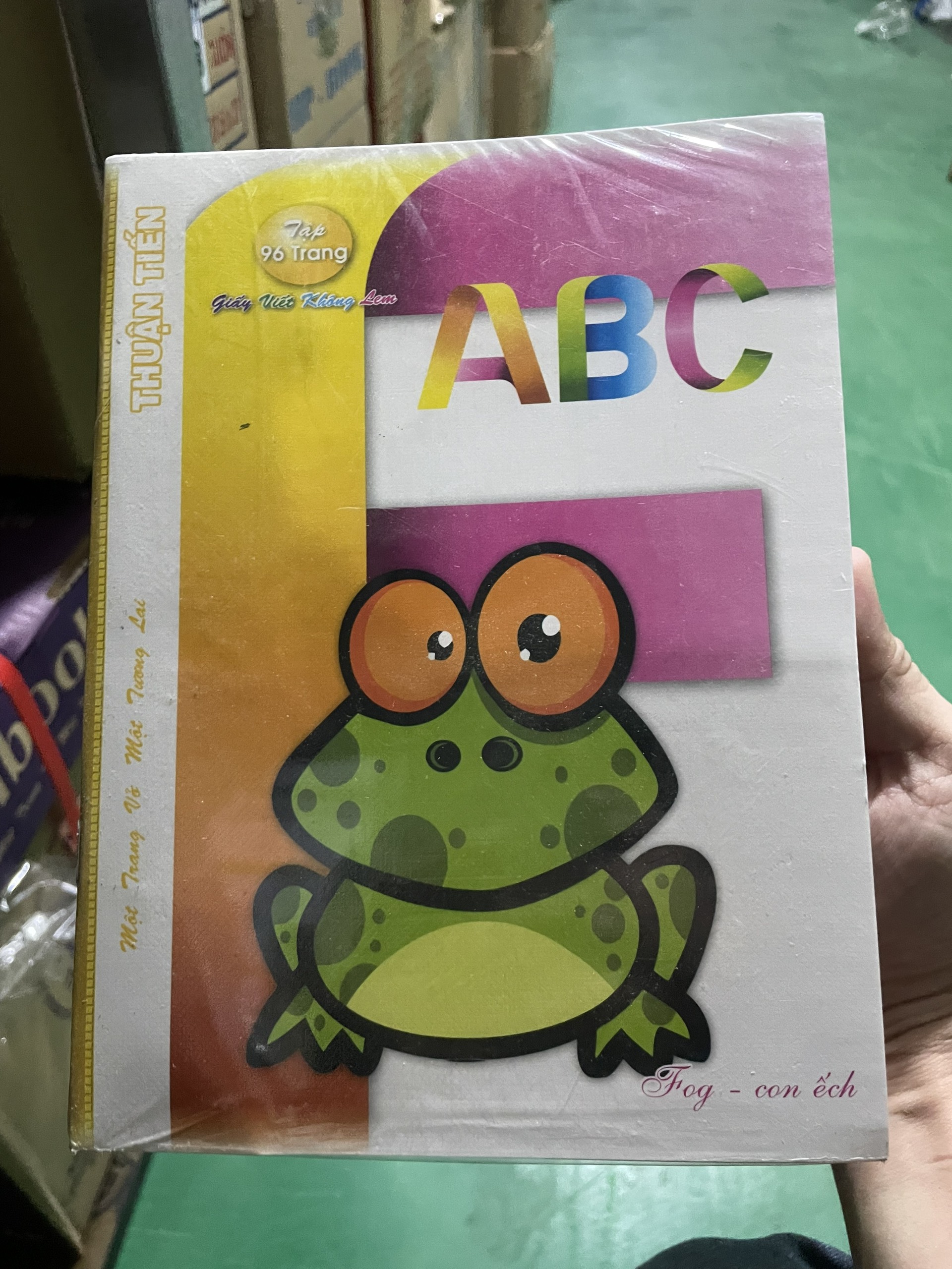 Tập vở học sinh abc thuận tiến 96 trang vở 4 ôly