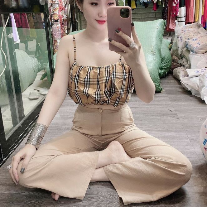 Áo karo sọc trái bí form croptop 45 kg
