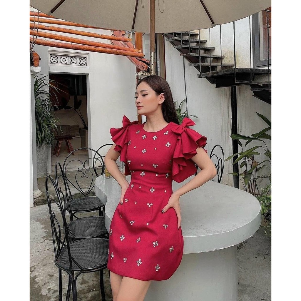 Đầm đính đá siêu sang trọng chất vải cát Nhật (BT039)